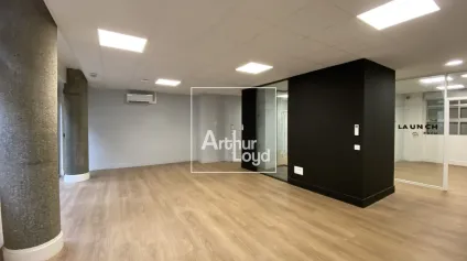 LOCAUX A VENDRE - GRENOBLE PROCHE GARE - Offre immobilière - Arthur Loyd