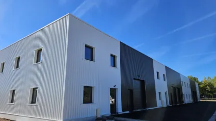 Locaux d'activité à vendre - Offre immobilière - Arthur Loyd
