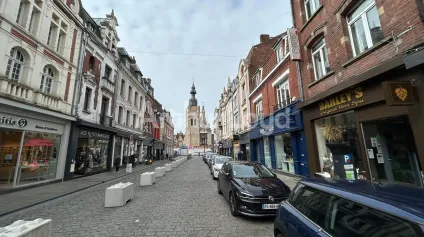 Local commercial à louer à Béthune centre ville avec forte visibilité - Offre immobilière - Arthur Loyd