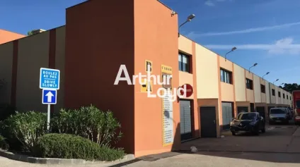 Location locaux mixtes 346.58 m² - Antibes - Offre immobilière - Arthur Loyd