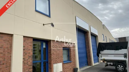 Petite surface de stockage à louer - MOISSY CRAMAYEL - Offre immobilière - Arthur Loyd