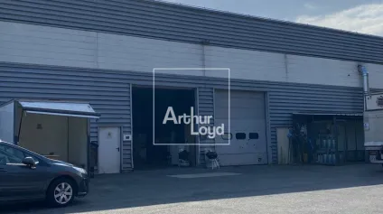  LISSES - ENTREPOT A LOUER - Offre immobilière - Arthur Loyd