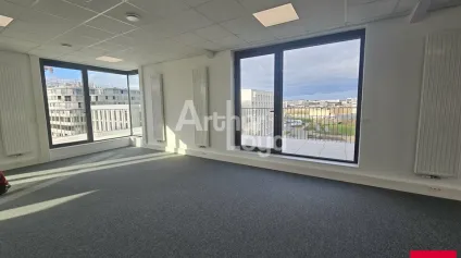 ANGERS SAINT SERGE BUREAUX DE 160 M² A LOUER AU RDC - Offre immobilière - Arthur Loyd