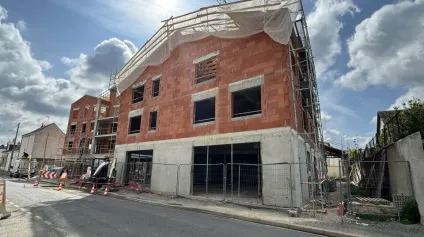 TOURS QUARTIER FEBVOTTE COMMERCES A VENDRE 150 M² PROGRAMME NEUF - Offre immobilière - Arthur Loyd