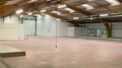 Entrepôt à vendre à Nersac (proche Angoulême Ouest) avec bureaux et terrain clos - Offre immobilière - Arthur Loyd