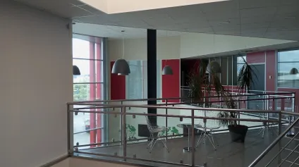 <br />A LOUER, Local commercial Limoges 1 200 m² en zone commerciale<br /> - Offre immobilière - Arthur Loyd