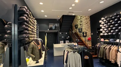 <br />Local commercial Limoges d'environ 90 m2- Hyper centre-ville de Limoges<br /> - Offre immobilière - Arthur Loyd