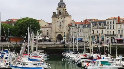 <br />A louer Local commercial La Rochelle 123 m2<br /> - Offre immobilière - Arthur Loyd