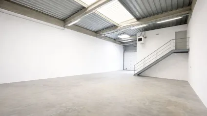 A LOUER 195 m2 Local d'activité à Chambly - Offre immobilière - Arthur Loyd