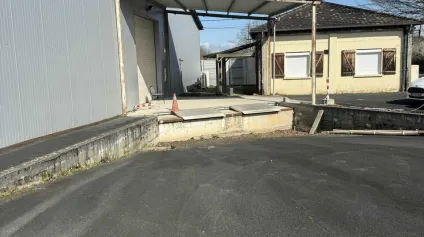 BUREAUX location à SAINT PANTALEON DE LARCHE 19600 - Offre immobilière - Arthur Loyd