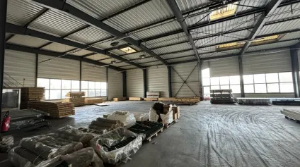 DEPARTEMENT OUEST LOCAUX ACTIVITE ET STOCKAGE A VENDRE 2200 M² A 8050 M² - Offre immobilière - Arthur Loyd