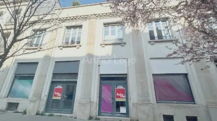 LOCAL COMMERCIAL à LOUER de 352 m² - Offre immobilière - Arthur Loyd