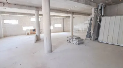 LOCAL COMMERCIAL location à BRIVE LA GAILLARDE 19100 - Offre immobilière - Arthur Loyd