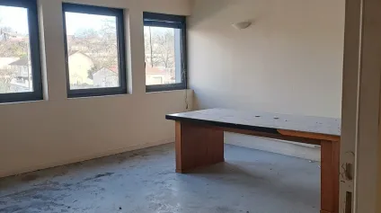 BUREAUX location à SOUILLAC 46200 - Offre immobilière - Arthur Loyd