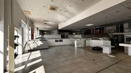 Opportunité local commercial EN EXCLUSIVITE à vendre - ZAC des Montagnes de CHAMPNIERS - Offre immobilière - Arthur Loyd