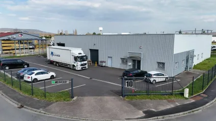 LOCAL D'ACTIVITE - ENTREPOT à LOUER de 1000 m² - Offre immobilière - Arthur Loyd