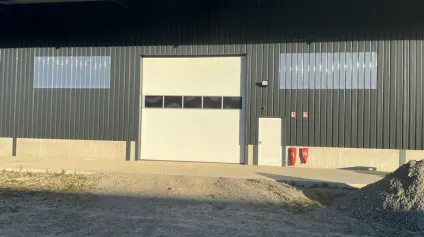LOCAL D'ACTIVITE - ENTREPOT à LOUER de 900 m² - Offre immobilière - Arthur Loyd