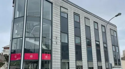 BORDURE DU PENTAGONE - A VENDRE - BUREAU 523m² - LA ROCHE SUR YON - Offre immobilière - Arthur Loyd