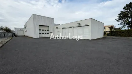 A vendre - Local d'activité d'environ 1744m2 - CORMONTREUIL - Offre immobilière - Arthur Loyd