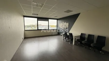 Bureau 36 m2 - Offre immobilière - Arthur Loyd