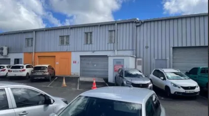 Entrepôt / local industriel Baie Mahault 175 m2 - Offre immobilière - Arthur Loyd