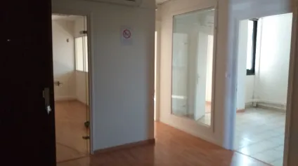 BUREAUX AGENCÉS LE LAMENTIN 67M2 - Offre immobilière - Arthur Loyd