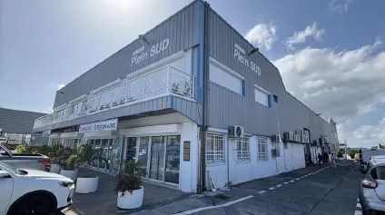 Local commercial Baie Mahault 270 m2 - Offre immobilière - Arthur Loyd