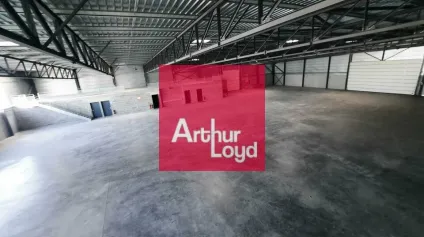 SECTEUR ISSOIRE A VENDRE LOCAL ACTIVITE 2 755 M² - BATIMENT INDEPENDANT - PARCELLE 5768 M² - Offre immobilière - Arthur Loyd