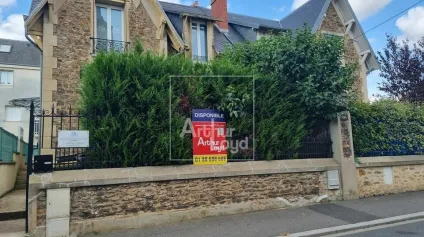 A proximité immédiate de la Gare de Melun - Offre immobilière - Arthur Loyd