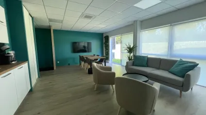 Bureaux à louer à Carquefou open space rénové avec fibre optique - Offre immobilière - Arthur Loyd