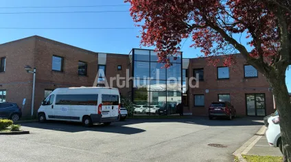 Bureaux à louer - Immeuble tertiaire indépendant avec forte visibilité à Villeneuve d'Ascq - Offre immobilière - Arthur Loyd