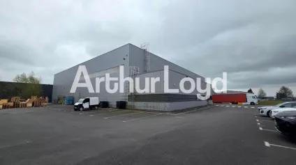 <br />LOCAL ACTIVITE - PROCHE LISIEUX<br /> - Offre immobilière - Arthur Loyd