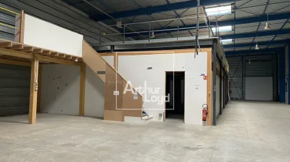 MORANGIS ENTREPOT AVEC COUR A LOUER - Offre immobilière - Arthur Loyd