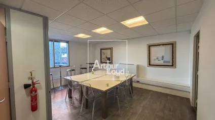 BUREAUX 0 LOUER 200m² EUROPOLE AVEC PARKINGS - Offre immobilière - Arthur Loyd