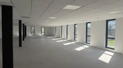 Bureaux avec cellule d'activités à louer à Mérignac Vert Castel II - Offre immobilière - Arthur Loyd