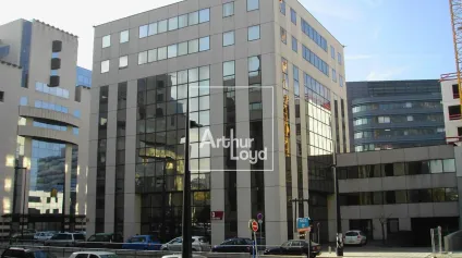 Bureau à louer 101m² , Le Grenat à EUROPOLE - GRENOBLE - Offre immobilière - Arthur Loyd