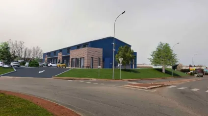 À LOUER : Plateau de 790 m² au 1er étage avec ascenseur, à Montbrison en emplacement numéro 1 - Offre immobilière - Arthur Loyd