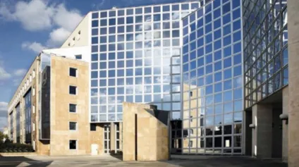 Opportunité de bureaux à louer à Suresnes, face au bois de Boulogne - Offre immobilière - Arthur Loyd