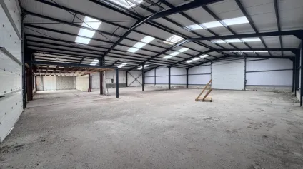 LOCAL D'ACTIVITE - LORIENT - 730 M² - Offre immobilière - Arthur Loyd