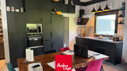 A VENDRE - RARE - Local mixte (activité, bureaux et logement de fonction) - GENAY - Offre immobilière - Arthur Loyd