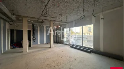 BLOIS - LOCATION BUREAUX DE 228 M² ET 243 M² - AU PIED DE LA GARE DE BLOIS - Offre immobilière - Arthur Loyd