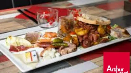 PROCHE BAYONNE - MURS COMMERCIAUX avec beaucoup de potentiel - Offre immobilière - Arthur Loyd