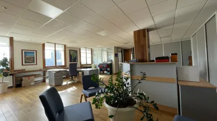 A VENDRE - LE HAVRE / PALAIS DE JUSTICE - 211 m2 - PMR - Offre immobilière - Arthur Loyd