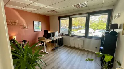 Bureaux à louer à MONT SAINT AIGNAN 76130 - Offre immobilière - Arthur Loyd