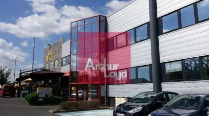 CLERMONT-FERRAND ZI BREZET A LOUER BUREAUX 328 M² - Offre immobilière - Arthur Loyd
