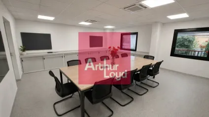 CLERMONT-FERRAND ZI BREZET A LOUER BUREAUX 328 M² - Offre immobilière - Arthur Loyd