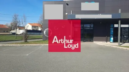 COURNON A LOUER LOCAL ACTIVITE 311 M² - - Offre immobilière - Arthur Loyd
