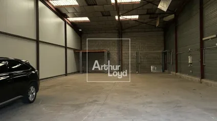 MOISSY CRAMAYEL LOCAL A VENDRE - Offre immobilière - Arthur Loyd