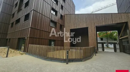 ANGERS quartier Belle-Beille, cellule commerciale de 174 m² avec terrasse privative - Offre immobilière - Arthur Loyd