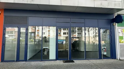 JOUE-LES-TOURS SUR AXE LOCAL COMMERCIAL A LOUER 170 M² - Offre immobilière - Arthur Loyd